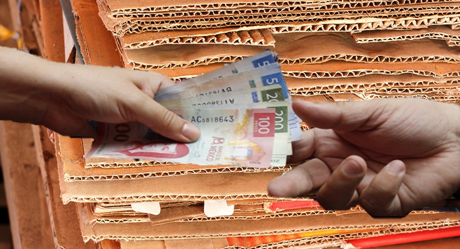 El precio del cartón por kilo ronda los 1.50 y 2.00 pesos.