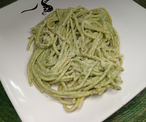 Espagueti verde cremoso receta fácil
